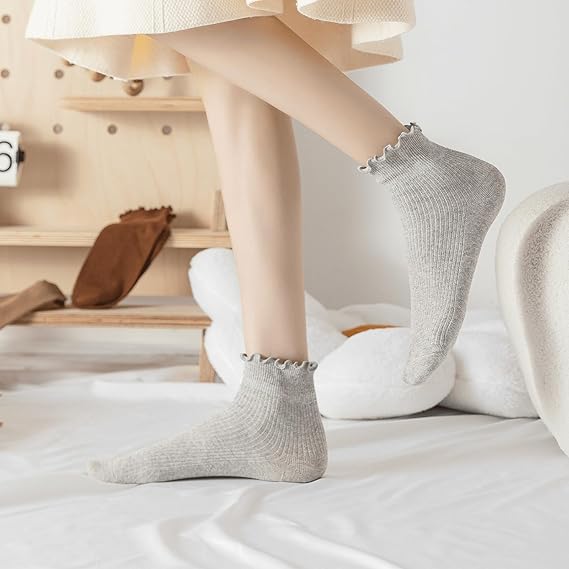 6 Pairs of Ruffle Socks Women