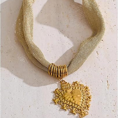 Gold Pendant Necklace